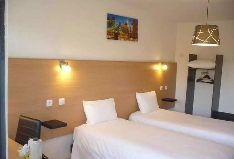 ホテル Hôtel Le 15