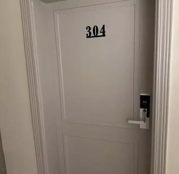 تختخواب و صبحانه Aladnan