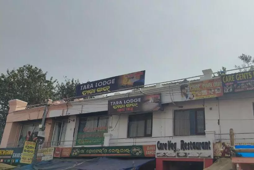 Goroomgo Hotel Tara Lodge Grand Road Near Temple