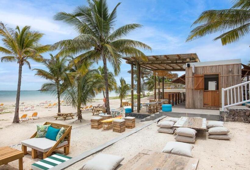 هتل C Rodrigues Mourouk