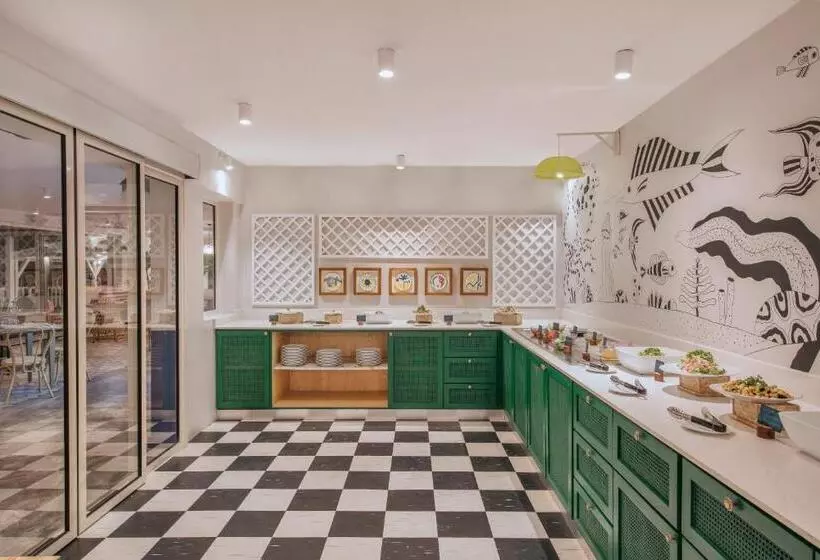 هتل C Rodrigues Mourouk