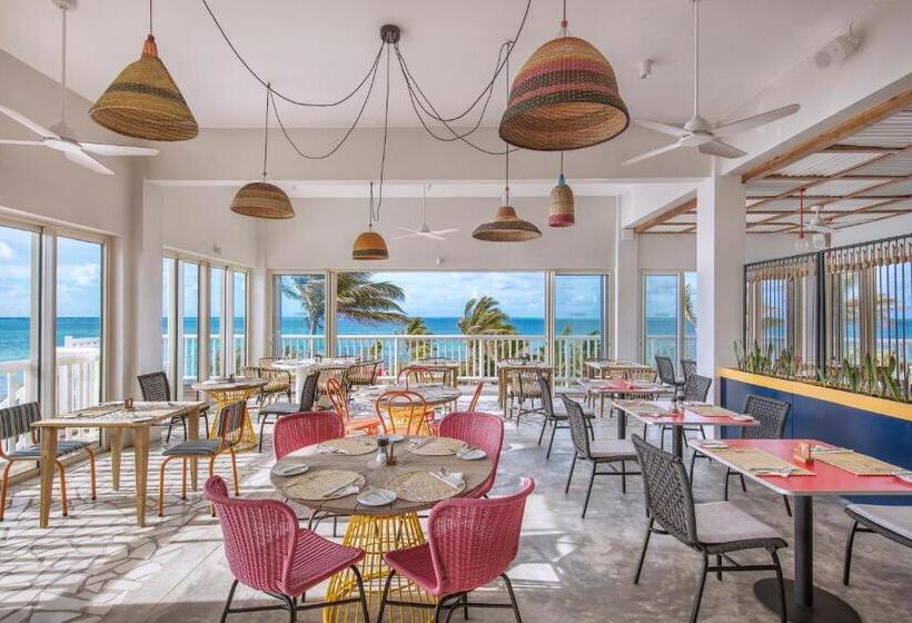 هتل C Rodrigues Mourouk