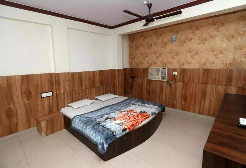 ホテル New Jain Residency Inn Madhya Pradesh