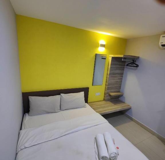 酒店 Oyo 90848 Link Suite