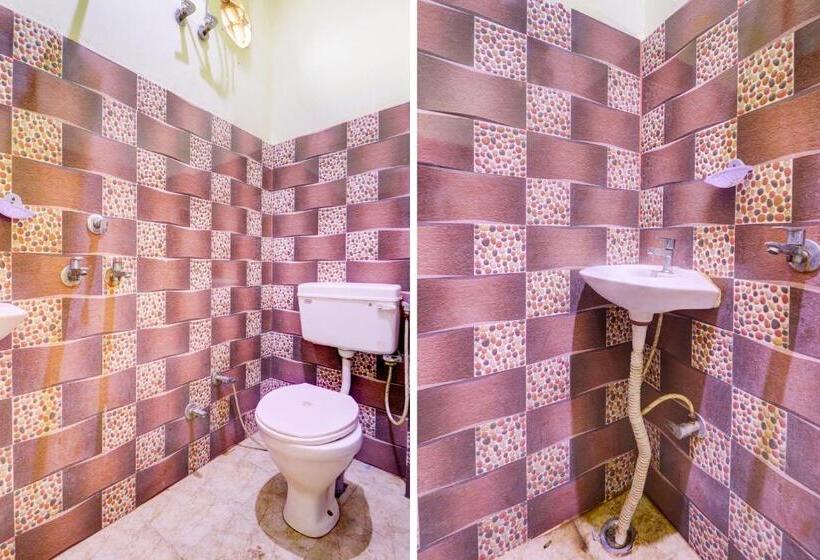 בית מלון כפרי Oyo Star Guest House