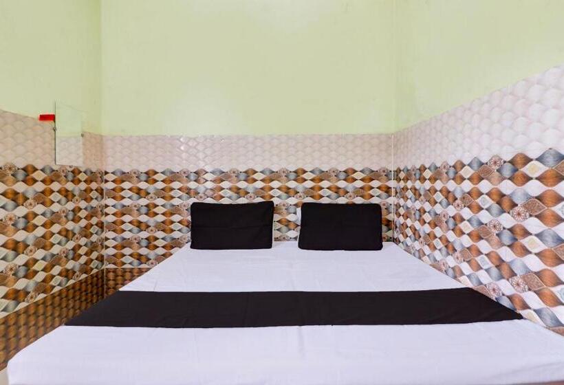 בית מלון כפרי Oyo Star Guest House