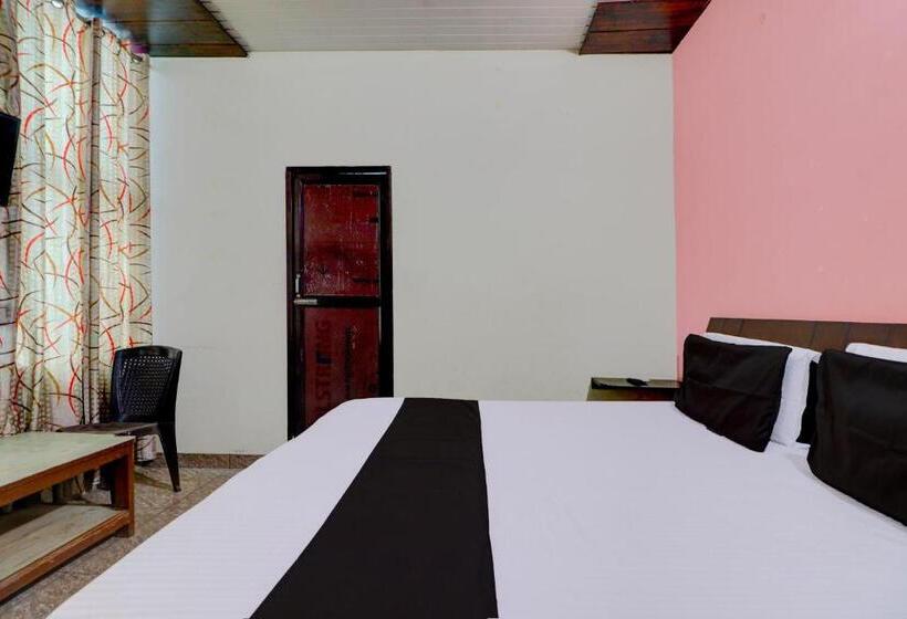 בית מלון כפרי Oyo Star Guest House