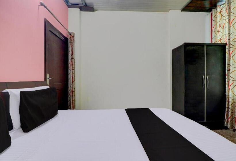 בית מלון כפרי Oyo Star Guest House