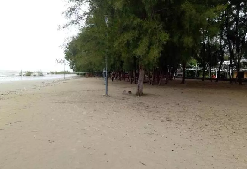 Hotelli Zamlan Gold Coast Morib Intl Resort   3 Rooms Apartment