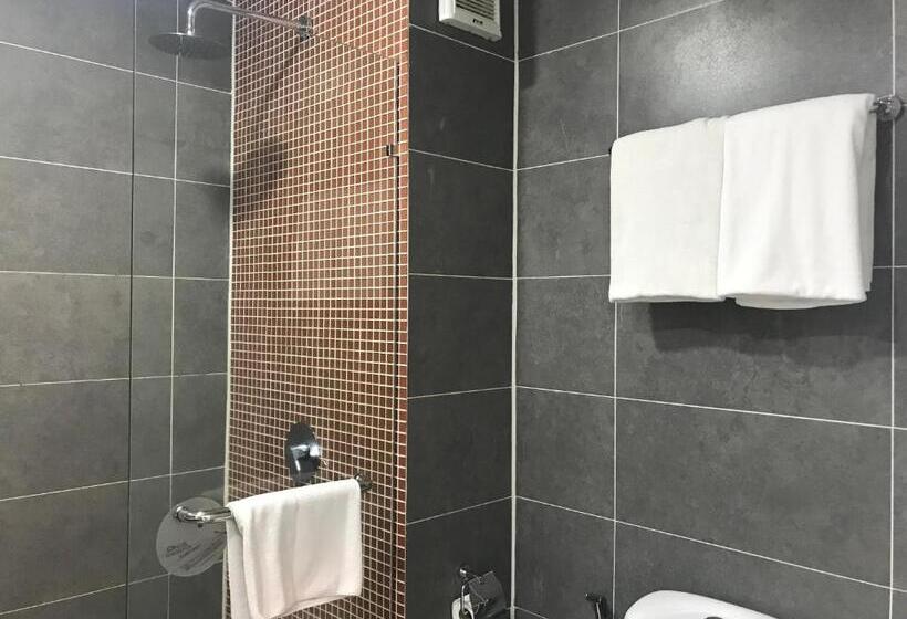 Lux Hotel Room In Damansara Perdana