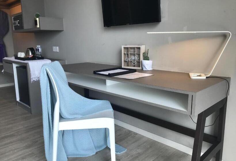 Lux Hotel Room In Damansara Perdana