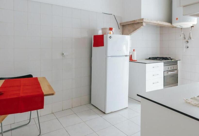 پانسیون Daniela S Lisboa Central Room 203