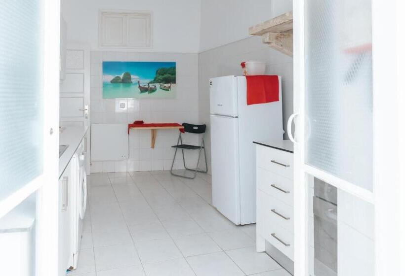 پانسیون Daniela S Lisboa Central Room 203