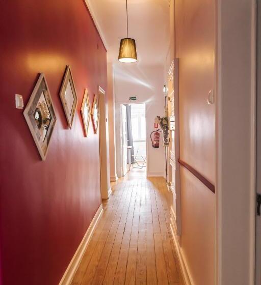 پانسیون Daniela S Lisboa Central Room 203