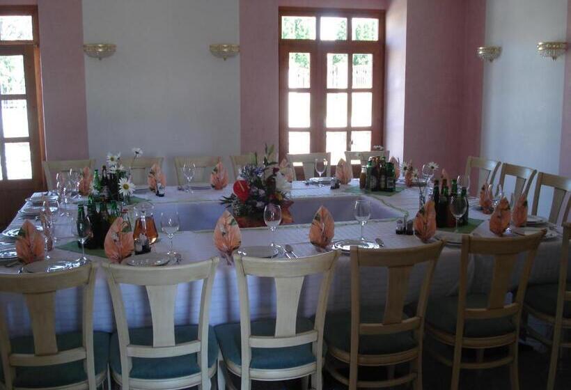 בית מלון כפרי Bakony Panzió