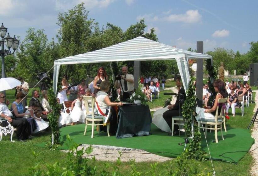 בית מלון כפרי Bakony Panzió