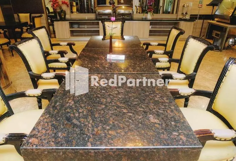 هتل Yasmin Makassar Mitra Reddoorz