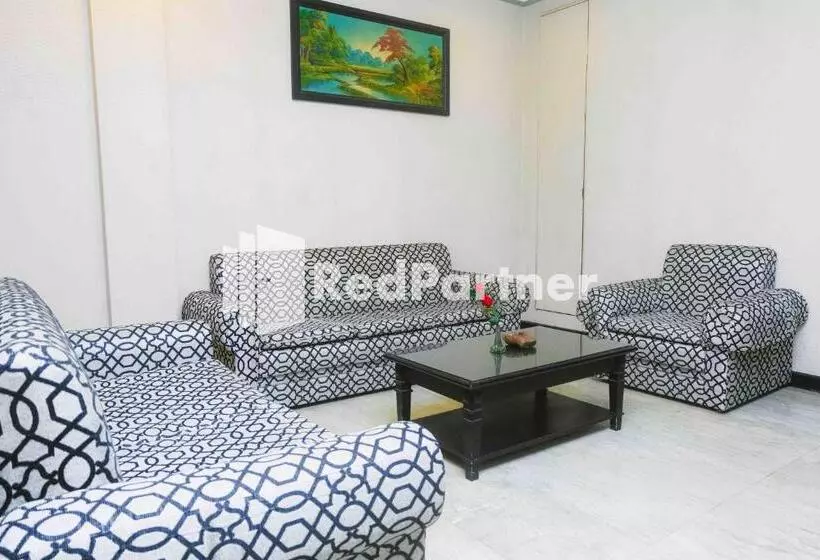هتل Yasmin Makassar Mitra Reddoorz