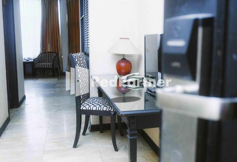 בית מלון כפרי Yasmin Makassar Mitra Reddoorz