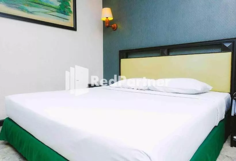هتل Yasmin Makassar Mitra Reddoorz