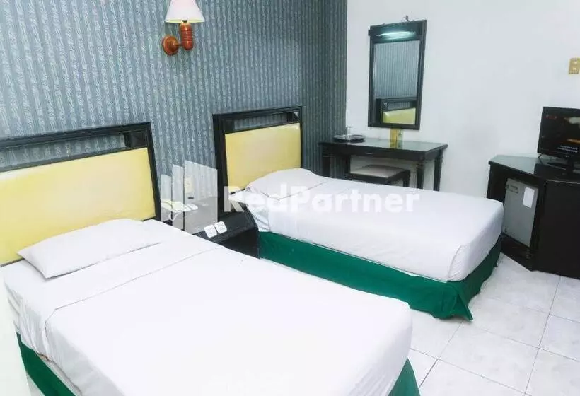 هتل Yasmin Makassar Mitra Reddoorz