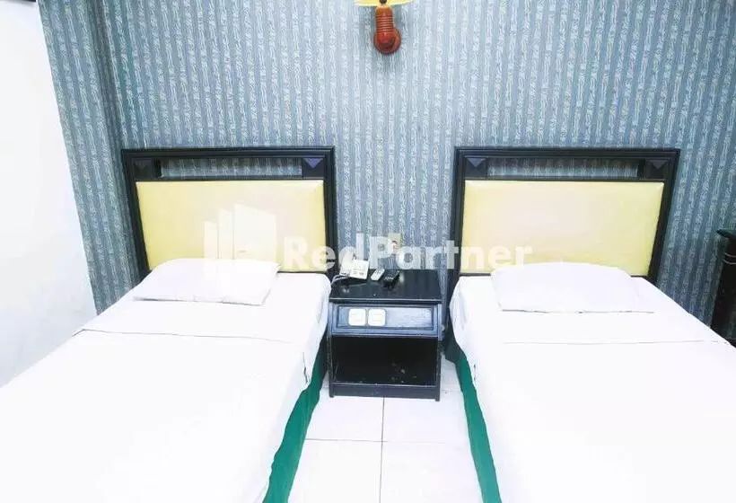 هتل Yasmin Makassar Mitra Reddoorz
