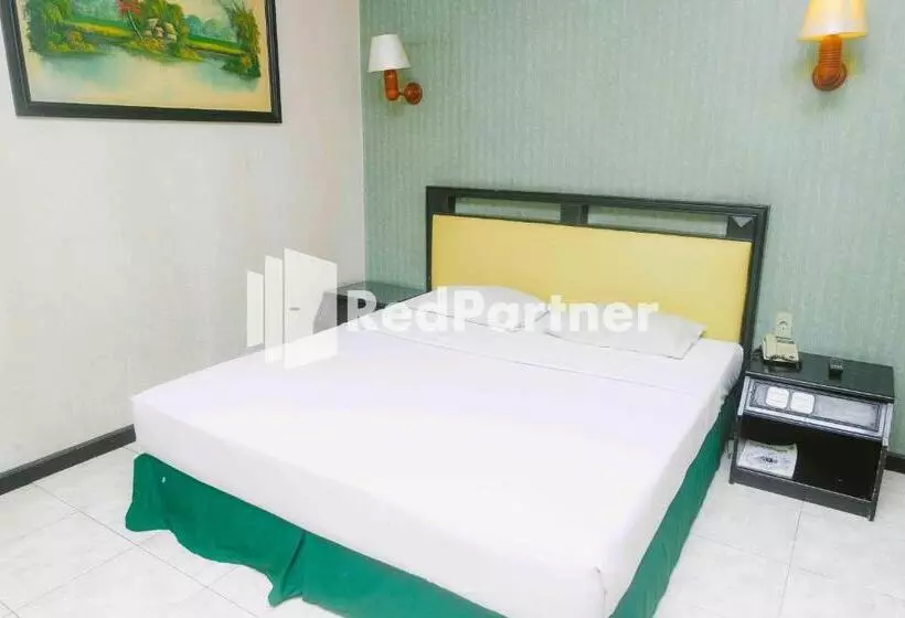 هتل Yasmin Makassar Mitra Reddoorz