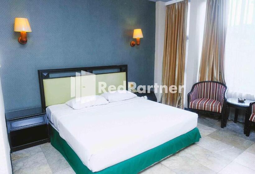 בית מלון כפרי Yasmin Makassar Mitra Reddoorz