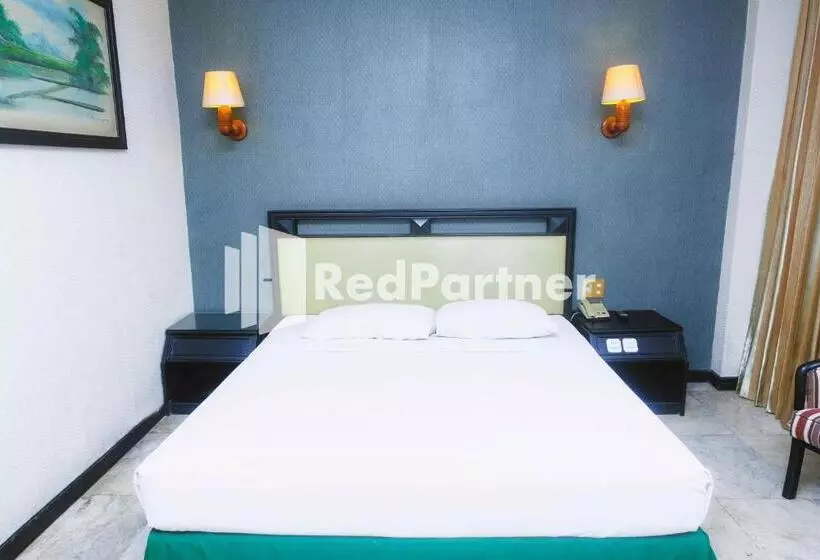 هتل Yasmin Makassar Mitra Reddoorz