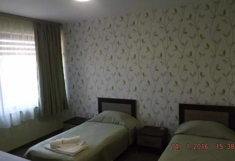 هتل Impuls Palace