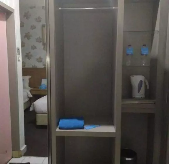 Edotel Syariah Nilam Sari Mitra Reddoorz