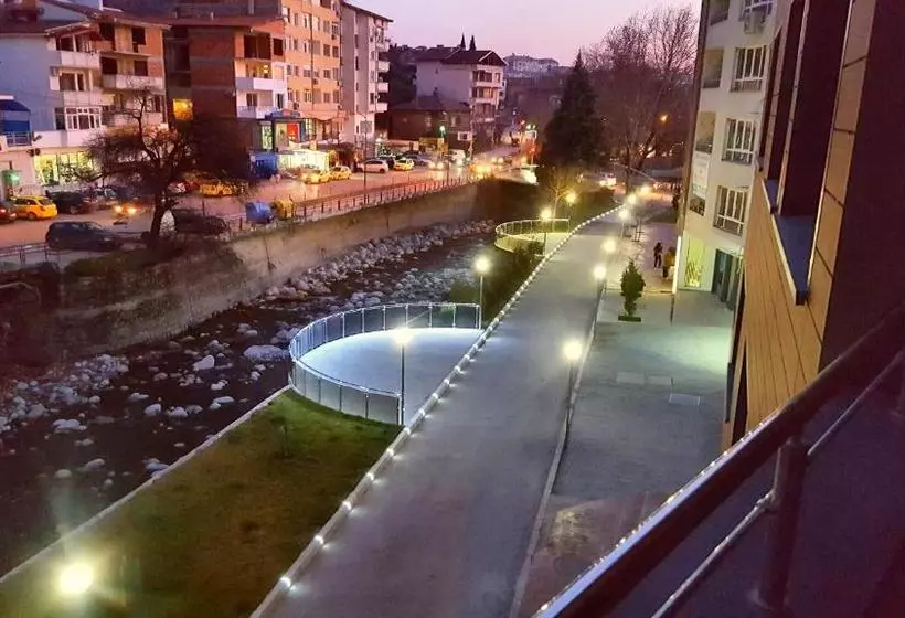 هتل при братята Apartments & Studios