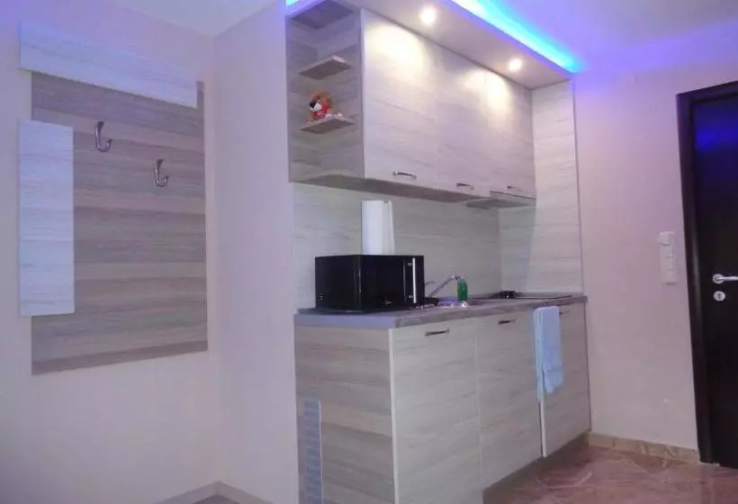 هتل при братята Apartments & Studios