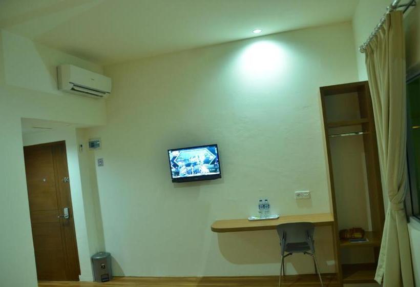 هتل Tanjung Karang