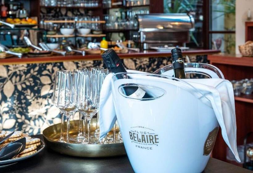 Hotel Tihany átrium