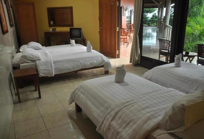 Отель Tulamben Backpacker