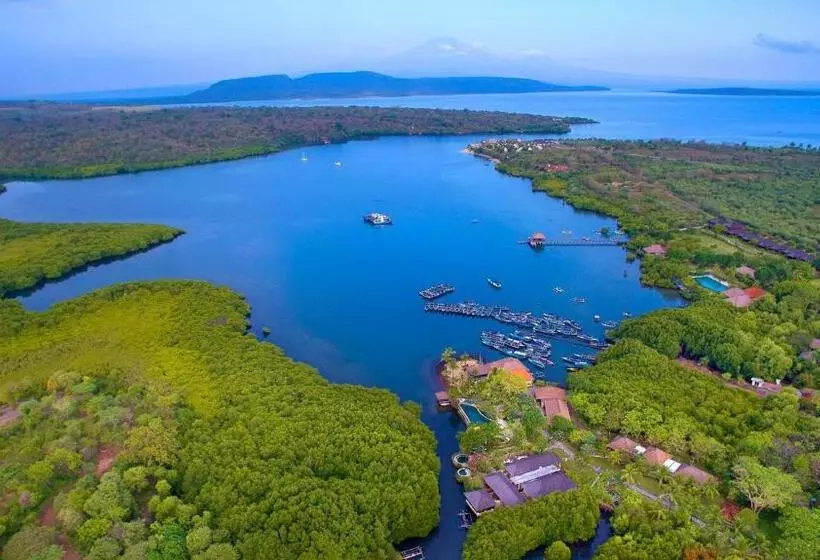 Mimpi Resort Menjangan