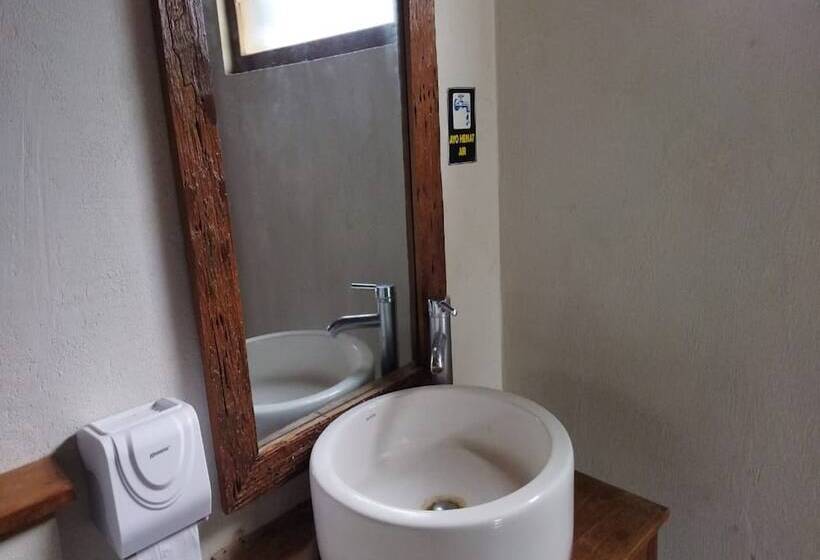 בית מלון כפרי Borobudur Balkondes Saka Pitu