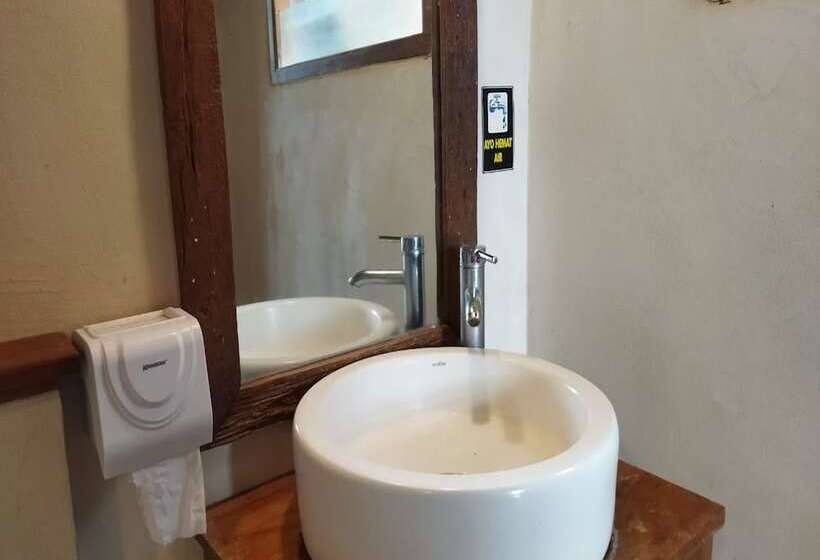 בית מלון כפרי Borobudur Balkondes Saka Pitu