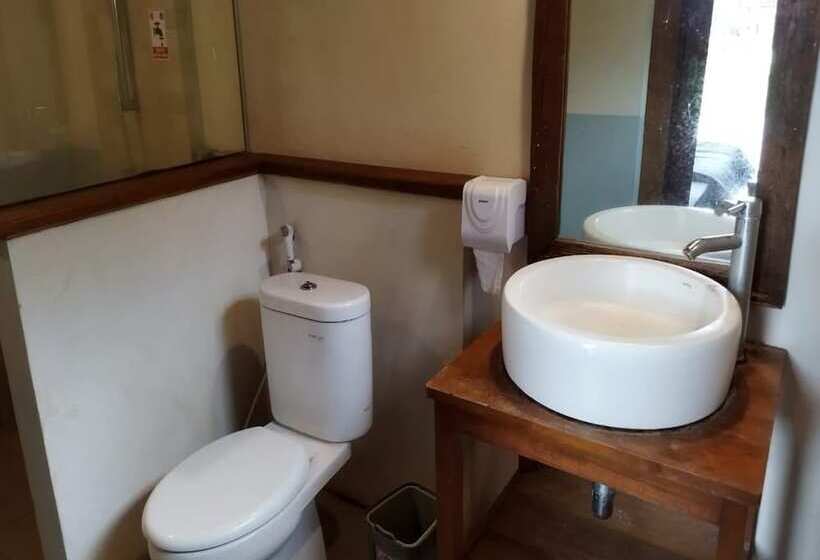 בית מלון כפרי Borobudur Balkondes Saka Pitu