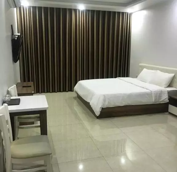 Tq2 Hotel & Apartment