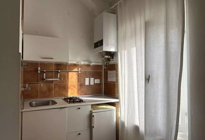 Aamiaismajoitus (B&B) Cleo Orchidea