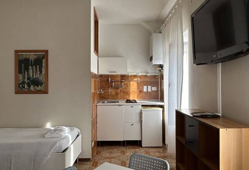 Bed and Breakfast Cleo Orchidea