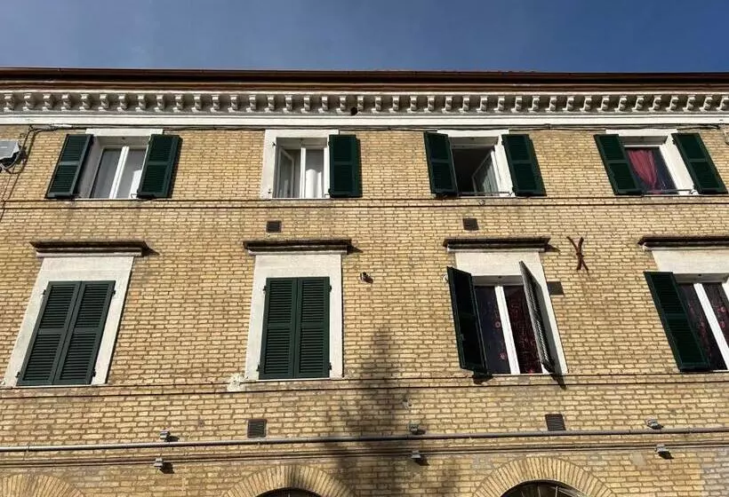 Aamiaismajoitus (B&B) Cleo Orchidea