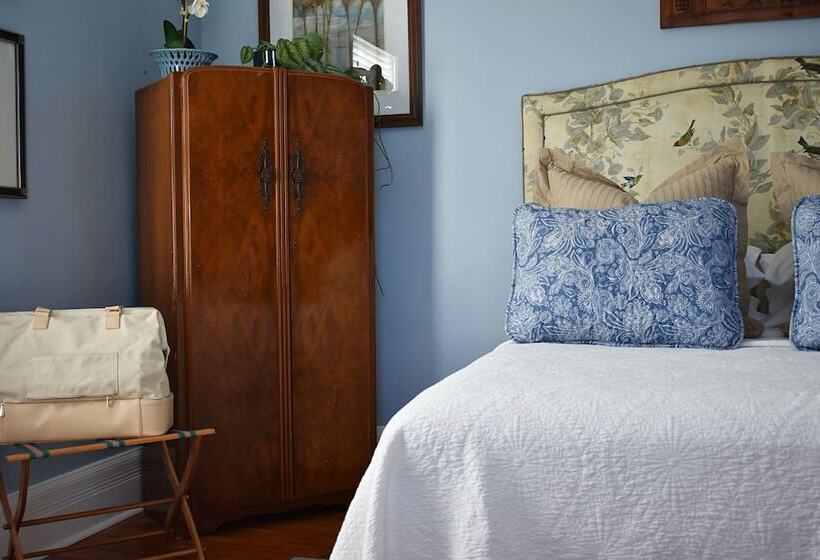 ベッドアンドブレックファースト The Trott House Inn