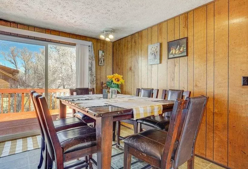 Charming Elk Mountain Home: Hunt, Hike & Fish!