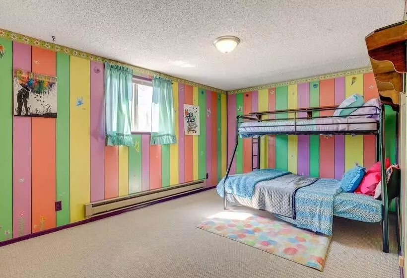 Charming Elk Mountain Home: Hunt, Hike & Fish!