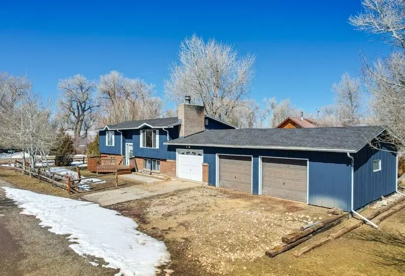 Charming Elk Mountain Home: Hunt, Hike & Fish!