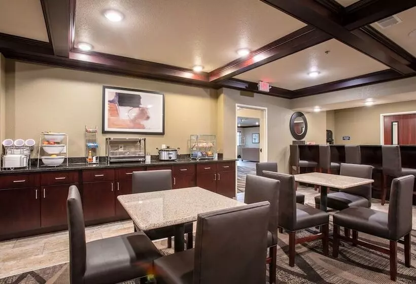 Hotelli Cobblestone Inn & Suites   Boise City