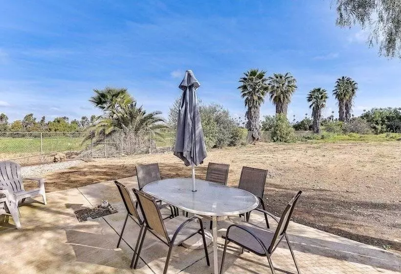 Peaceful Riverside Home W/ Patio, 7 Mi To Downtown